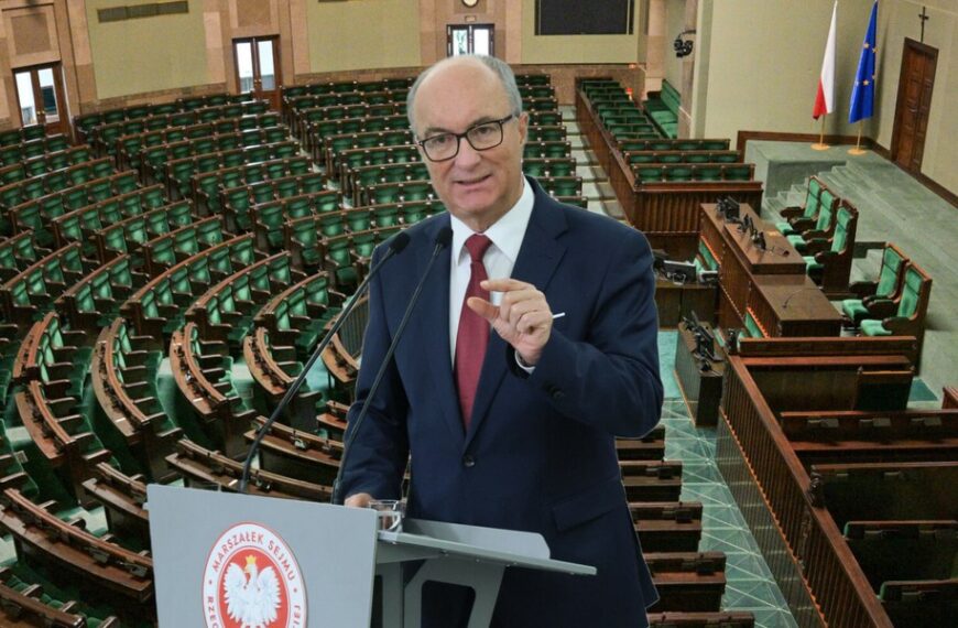 Główna 19 Sejm rusza z kopyta: Reforma PIP, likwidacja CBA i walka o Trybunał Konstytucyjny