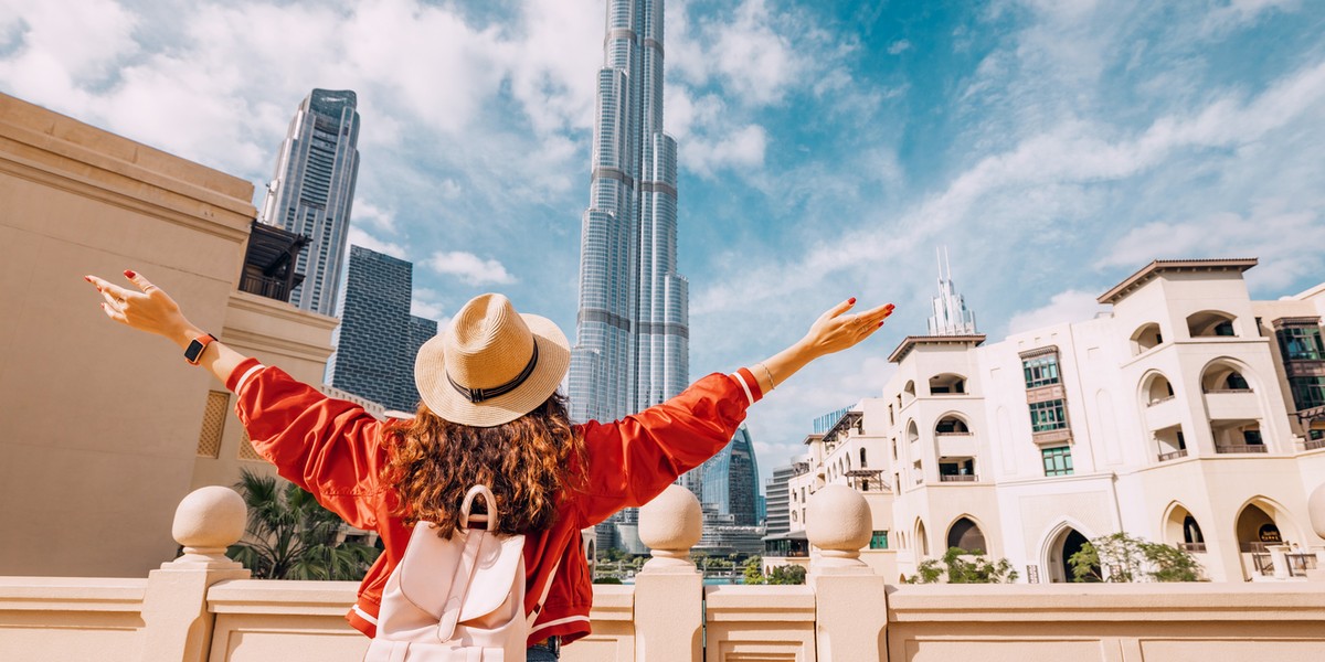 Dubaj przyciąga influencer&oacute;w podatkami, a raczej ich brakiem