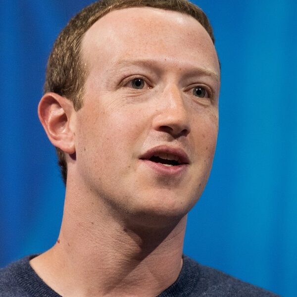 Główna 80 Zuckerberg buduje fortecę w Dolinie Krzemowej:…