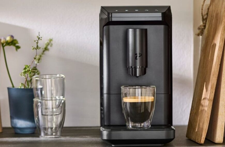 Główna 22 Odkryj najmniejszy i najtańszy ekspres automatyczny na rynku