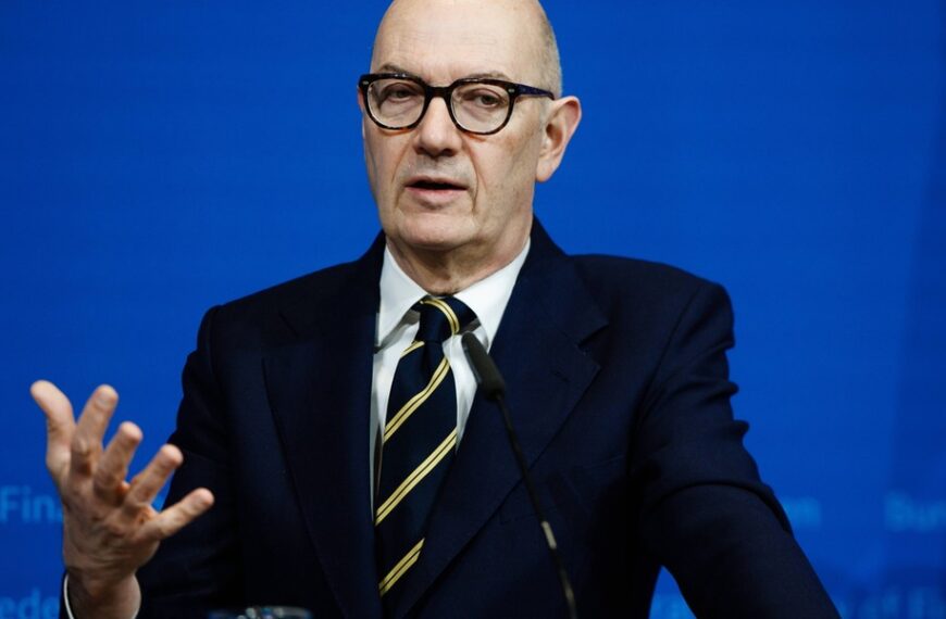 Główna 128 Kraje G7 wstrzymują decyzję o uwolnieniu rezerw ropy: Co dalej z cenami surowca?