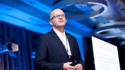 Robert Pławiak: Idealny Digital Shaper to "człowiek czynu", kt&oacute;ry przekuwa wizję w mierzalne rezultaty.