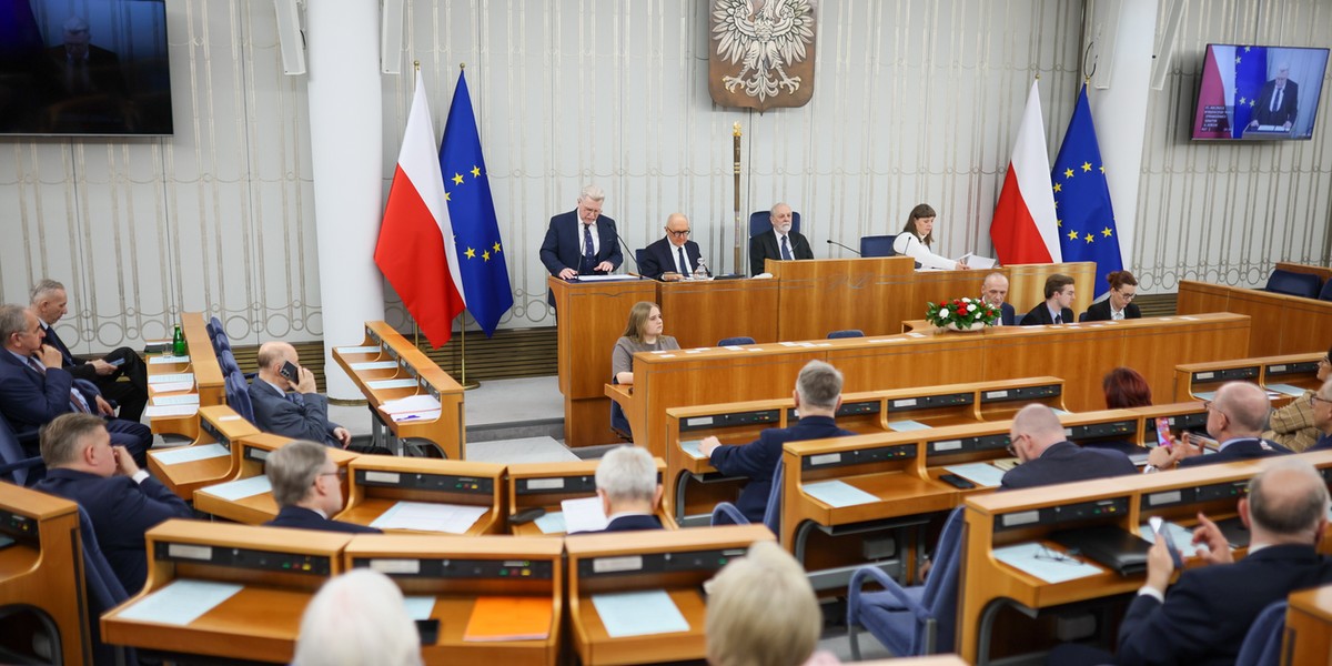 Senat przyjął ustawę dotyczącą reformy PIP