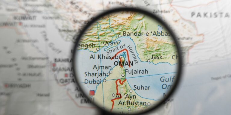 Francja wzmacnia bezpieczeństwo cieśniny Ormuz w rozmowach z Iranem Francja wzmacnia bezpieczeństwo cieśniny Ormuz w rozmowach z Iranem