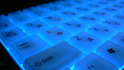 Anthropic był bliski wsp&oacute;łpracy z rządem USA. Dziś mierzy się z globalną awarią