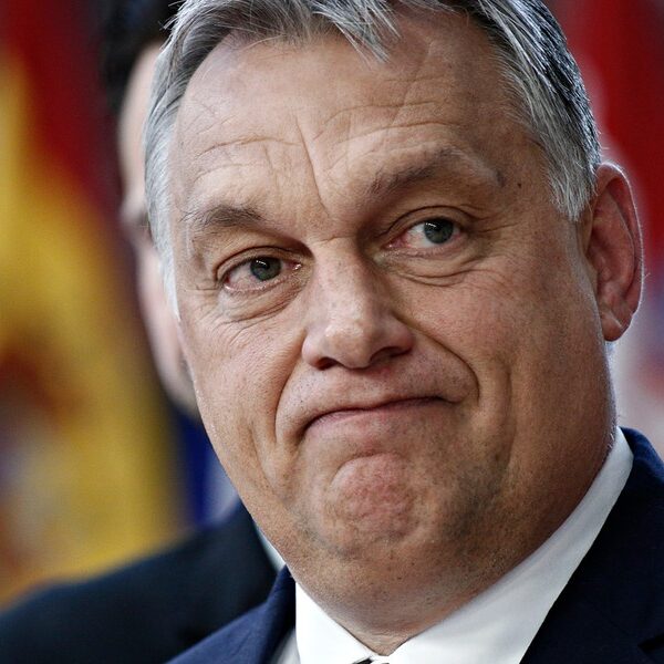 Główna 77 Węgry zakręcają kurek z gazem dla…