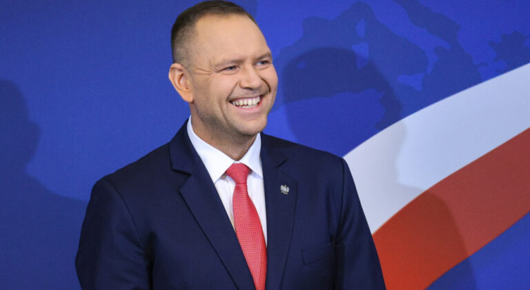 Rząd obniża ceny paliwa – znamy datę wejścia w życie nowej taryfy