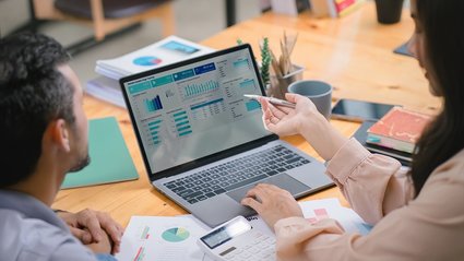 Dostawcy usług Business Intelligence dla firm w 2026 - jak wybrać partnera do analityki danych i uniknąć kosztownych błęd&oacute;w