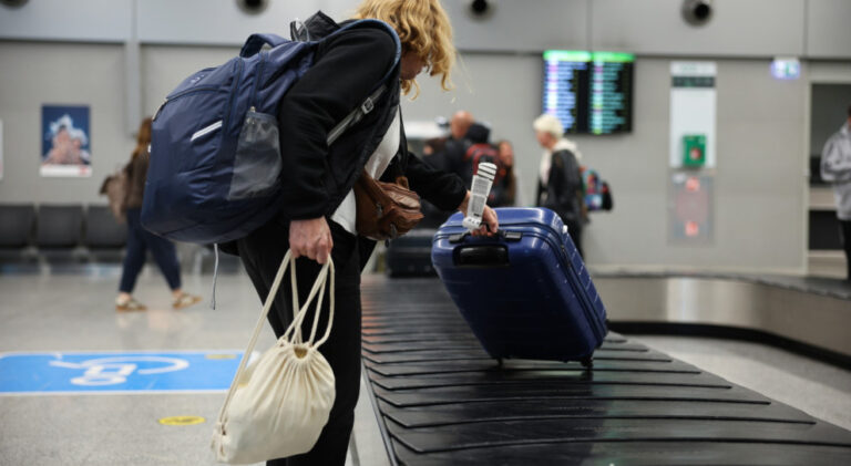 Urlop czy nieobecność? Jak rozliczyć pracownika z Bliskiego Wschodu, gdy jest niedostępny