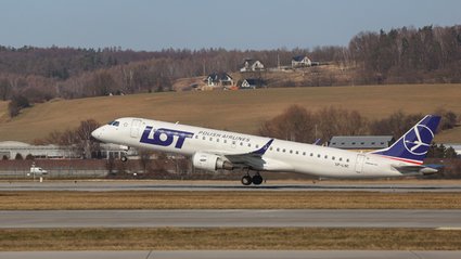 LOT wysyła samoloty po Polak&oacute;w. Tym razem do wakacyjnego hitu