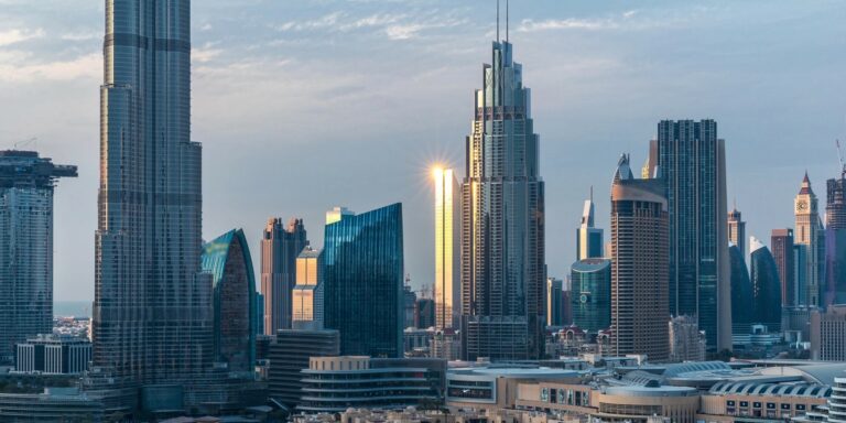 Japoński gigant IT ewakuuje personel z Bliskiego Wschodu z powodu niepokojów.