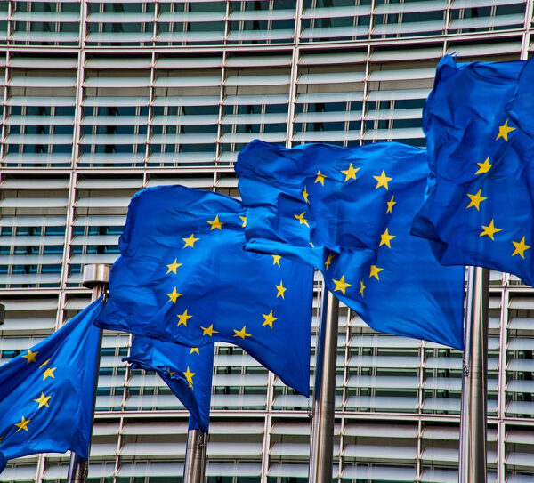 Odkryj karierę w instytucjach UE: aplikuj już teraz,&hellip;