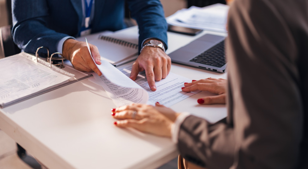 Specjaliści IT: Jak zdobyć 53 tys. zł i sprostać rosnącym wymaganiom branży 4