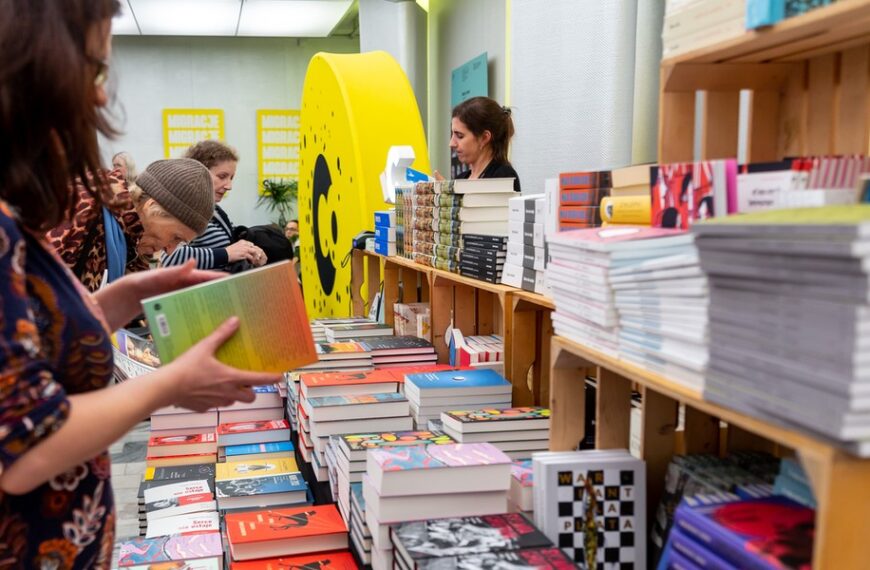 Główna 88 Stała cena książki przez rok: Co przyniesie Ci nowa ustawa i dlaczego wydawcy protestują