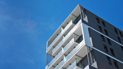 Ceny mieszkań w 2025 r. Transakcje sporo tańsze od ofert 