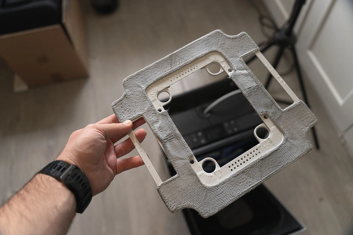 Inteligentny robot sprzątający zintegrowany z funkcją prania: rewolucja w domowej automatyzacji 27