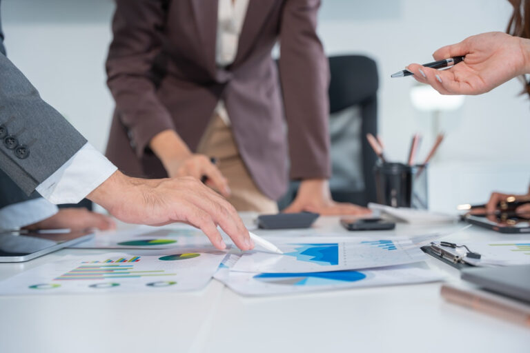 Odwieś i załóż firmę w 2025: Poznaj dane z CEIDG