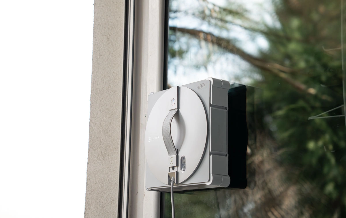 Inteligentny robot sprzątający zintegrowany z funkcją prania: rewolucja w domowej automatyzacji 37