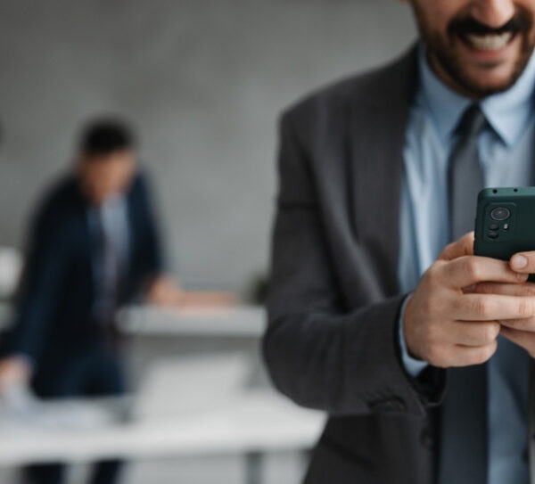 Pracownicy wracają: Dlaczego firmy przesadzają z AI?