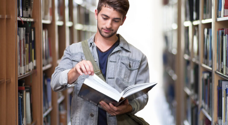 Doktoranci bez praw pracowniczych: Odkrywamy poważną lukę w polskim systemie