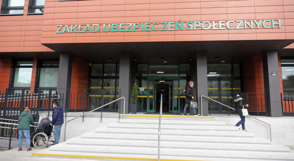 ZUS ujawnia: Nowe emerytury od 1 kwietnia &ndash; poznaj swoje wyliczenia 2