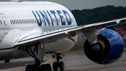 Złowieszcze prognozy cen ropy od wielkiej linii lotniczej. Będzie cięcie liczby lot&oacute;w