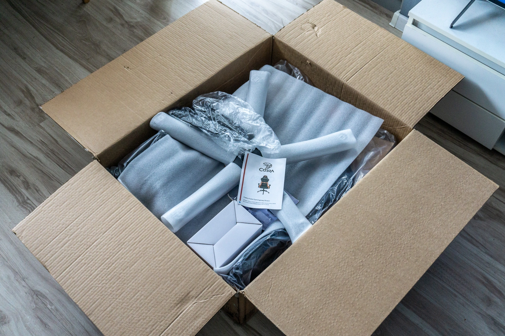 Draco Cobra: Fotel gamingowy do 450 zł z zaskakującą przewagą &ndash; nasz test ujawnia sekrety 17