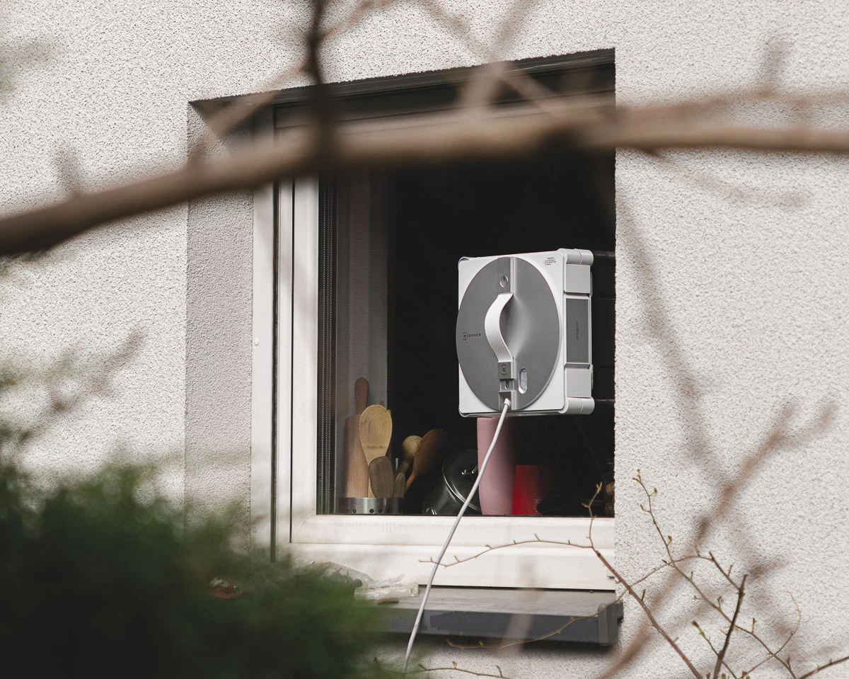 Inteligentny robot sprzątający zintegrowany z funkcją prania: rewolucja w domowej automatyzacji 31