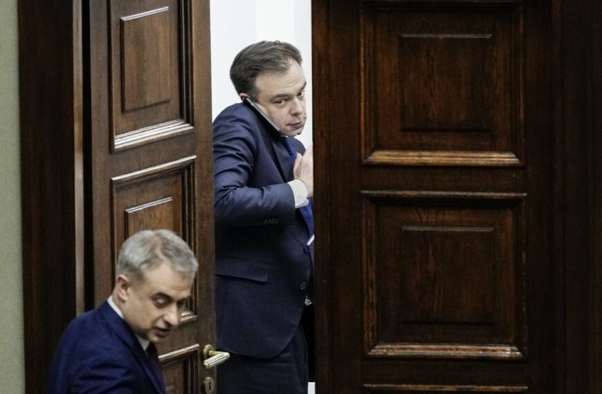 Fitch Ujawnia Kluczowe Informacje o Polskim Raporcie