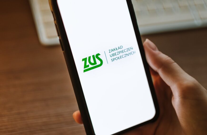 Główna 43 ZUS Ułatwia Biznes: Poznaj Nową Aplikację dla Przedsiębiorców