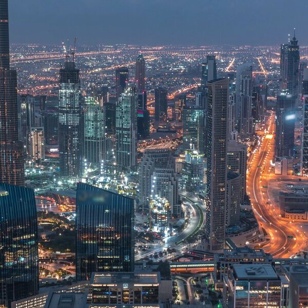 Iran uderza w banki: ewakuacja biur z Dubaju&hellip;