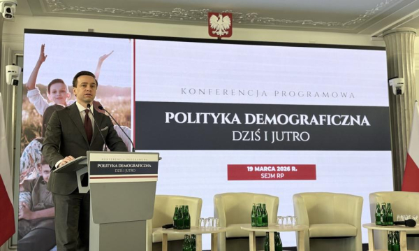 Konfederacja ujawnia strategię na odwr&oacute;cenie trend&oacute;w demograficznych. Bosak prezentuje kluczowe reformy
