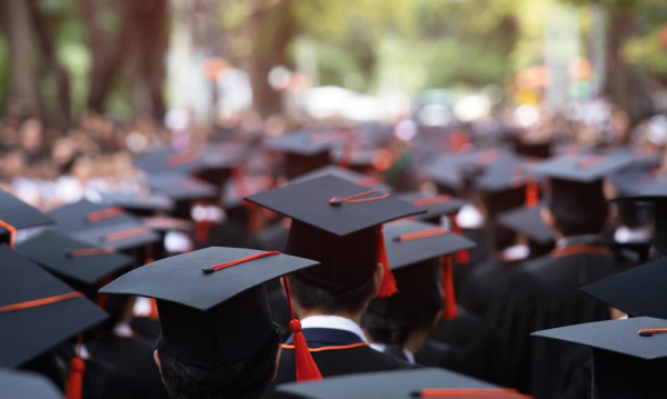 Milionowe kary dla Uniwersytetu SWPS i Politechniki Lubelskiej za podnoszenie czesnego