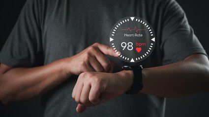 Nowoczesne zegarki pomagają zachować zdrowie, ale potrzebna jest odpowiednia wiedza. Od czego zacząć?