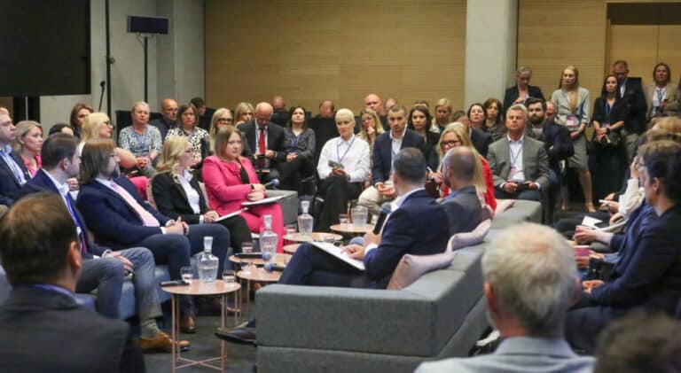 Sztuczna Inteligencja rewolucjonizuje rynek pracy – sprawdź, czego spodziewać się po EEC 2026!
