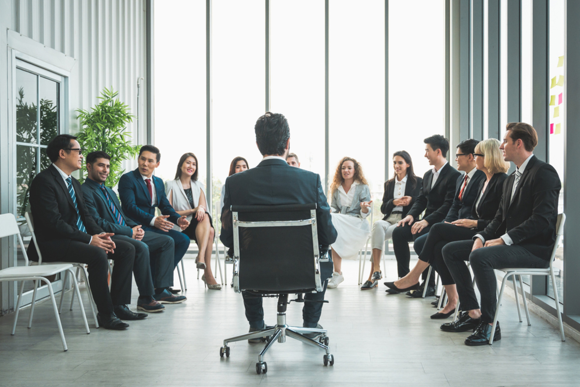 Cyfrowa rewolucja: jak nowe technologie przekształcają rynek pracy na stałe 2