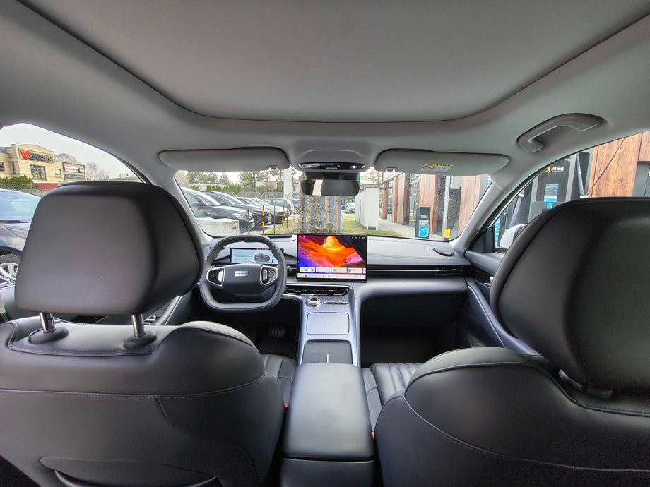 Odkryj Geely E5: Zobacz, jak wypada odświeżony chiński elektryk po zmianach 20 Wnętrze Geely E5