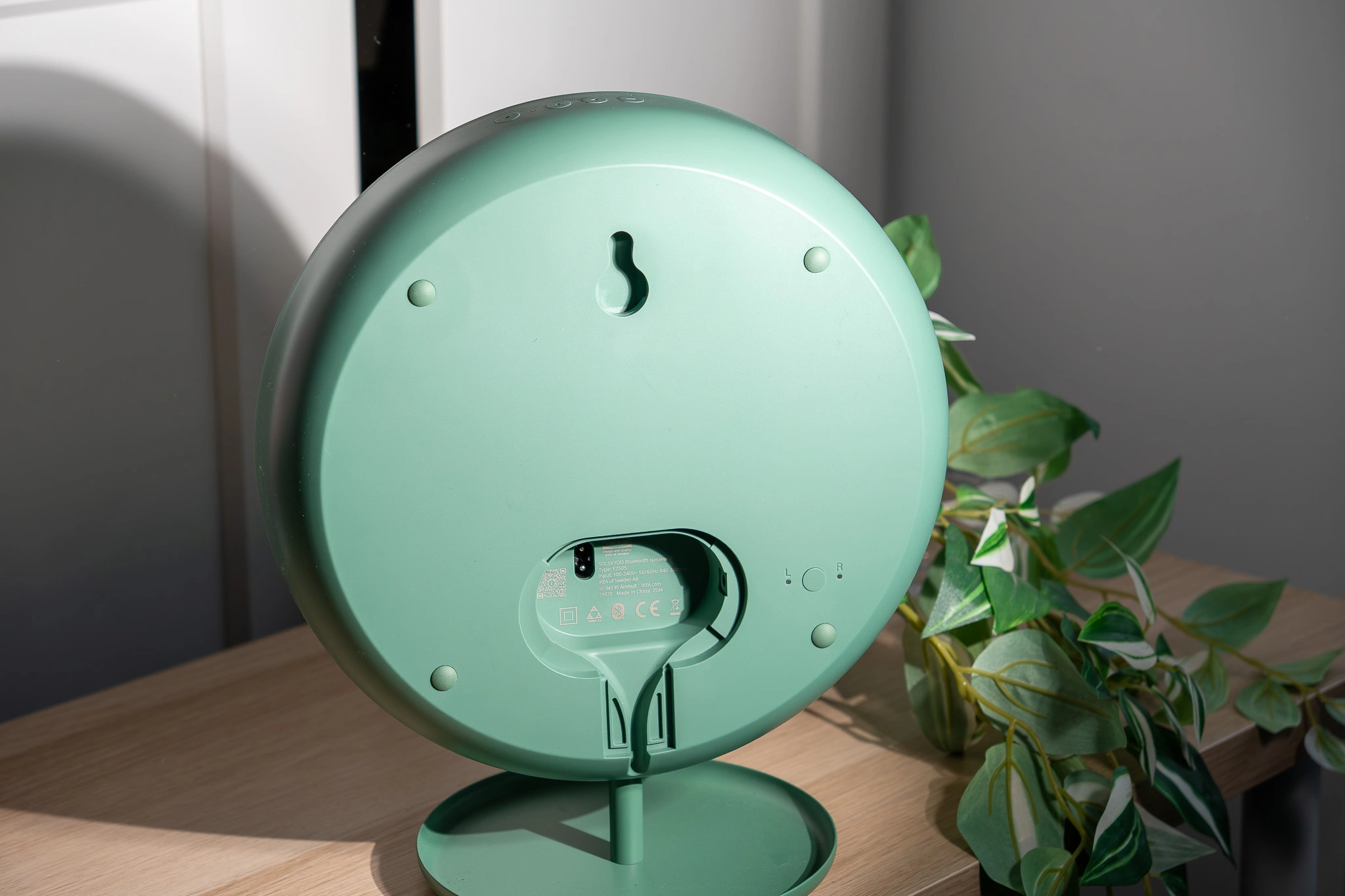 Odkryj grający mebel: tani głośnik, kt&oacute;ry pokochasz (i nie będziesz musiał ukrywać!) 14