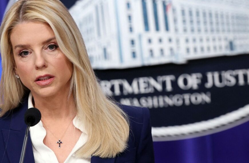 Główna 40 Pam Bondi odchodzi, Trump szykuje rewolucję w prokuraturze USA