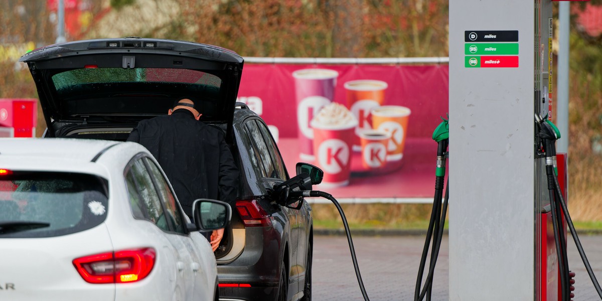 Stacja paliw w Lubieszynie na granicy polsko-niemieckiej, 31 marca 