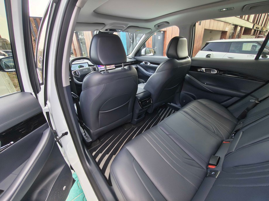 Odkryj Geely E5: Zobacz, jak wypada odświeżony chiński elektryk po zmianach 26 Wnętrze Geely E5