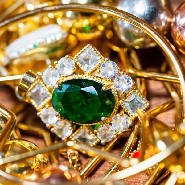 W co inwestują miliarderzy? Szmaragdy i rubiny biją na głowę&hellip;