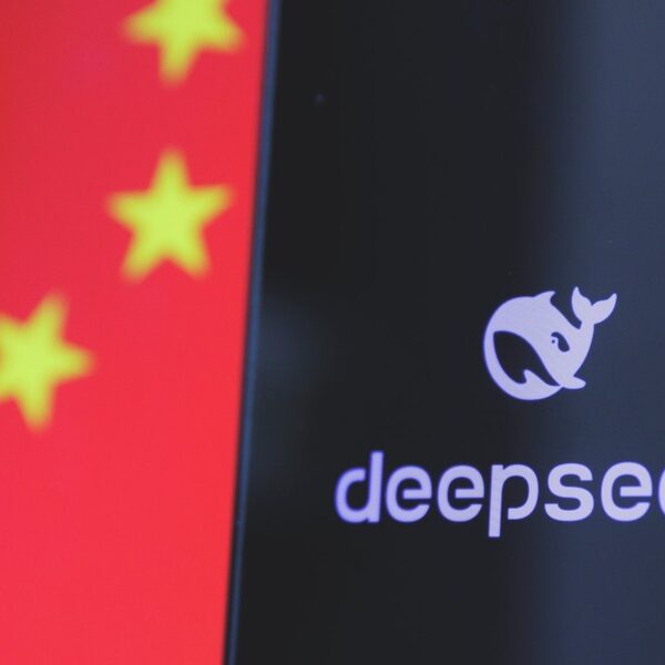 DeepSeek V4: Zobacz, jak chiński gigant&hellip;