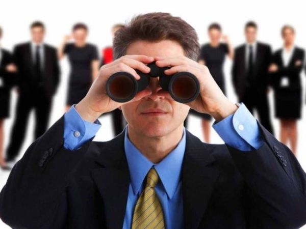 Skuteczne rekrutowanie: Tw&oacute;j kompleksowy przewodnik po wyszukiwaniu talent&oacute;w