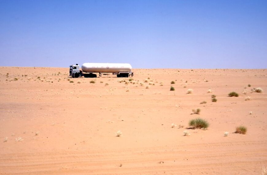 Główna 22 Irak Otwiera Nowe Drogi Ropy: Cysterny Kierują Się Przez Syrię