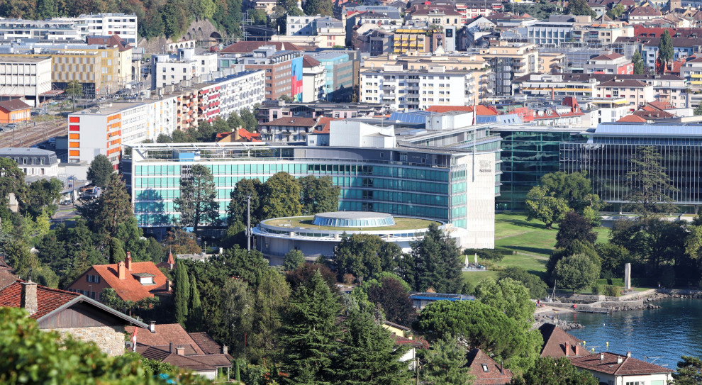 Facebook zwalnia w Europie. Tysiące pracownik&oacute;w odejdzie. 2