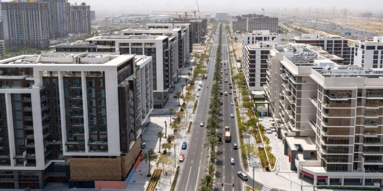 Dubaj: Rynek nieruchomości zaskakuje – ceny w dół po raz pierwszy od pandemii