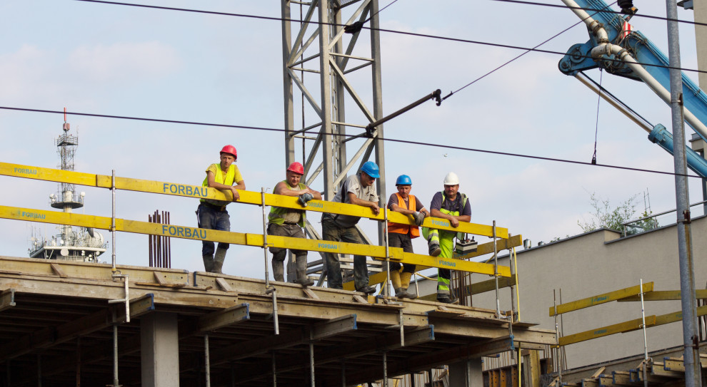 GUS ujawnia: Szara strefa w Polsce większa niż myślisz, bezrobocie niższe 4
