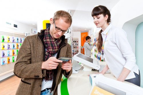 Jak skutecznie zakomunikować cenę produktu klientowi?