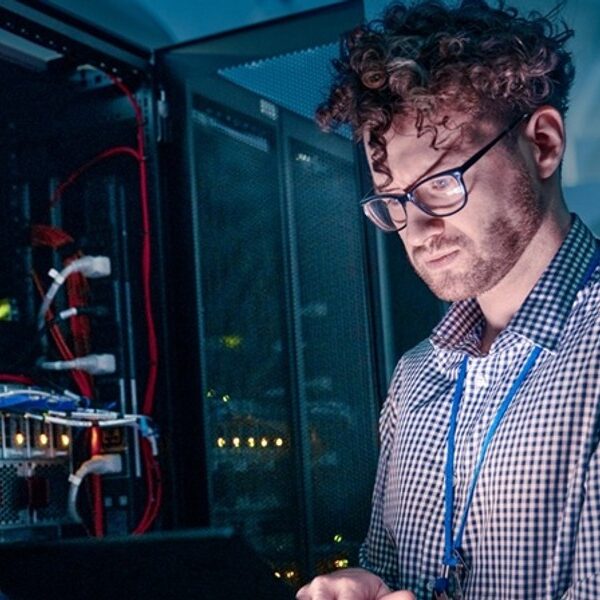 Cyberzagrożenia: Polskie firmy atakowane co 5,5 minuty &ndash; dane Warty